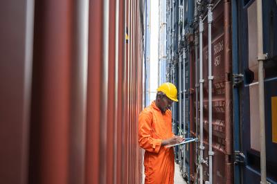 稀土及其制品采纳中国宁波跨境海空联运送到希洪 (Gijón)