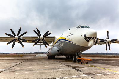 中国海口到马德里的旅行箱使用航空运输10天送到