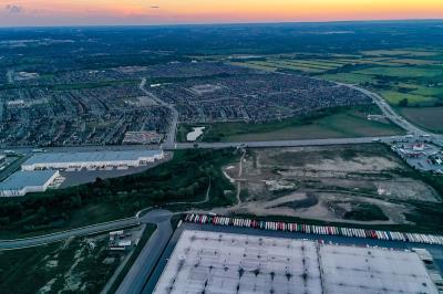 小家电通过中国昆明航空运输配送到阿尔赫西拉斯 (Algeciras)