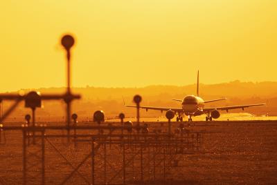 天津羽绒被使用航空货运9天内送达西班牙马拉加 (Málaga)