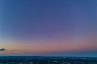 中国南京至西班牙费罗尔 (Ferrol)的佳能相机电池采用国际多式联运12天速递到