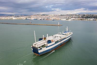 锅具套装（炒锅、炖锅、蒸锅）采用深圳门到门海运完整送达费罗尔 (Ferrol)