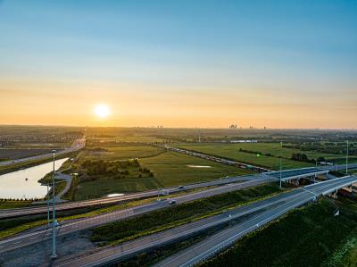 义乌到西班牙塞维利亚的速冻食品采用门到门空运7天内送达