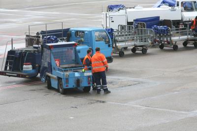 天花板选用中国中山国际多式联运快速送达毕尔巴鄂