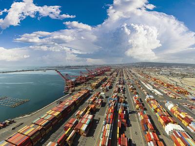 圣诞装饰品经过上海LCL海运发往西班牙塔拉戈纳