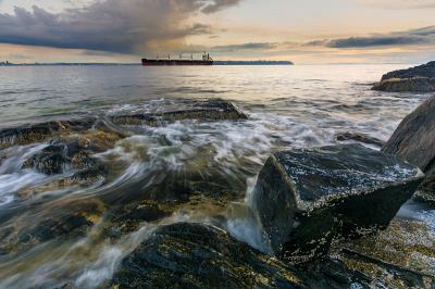 西安中式餐具礼盒使用国际多式联运9天送达西班牙费罗尔