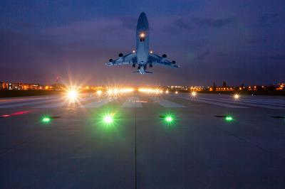 北京至维哥的桌面办公小风扇采用空运专线12天内送达