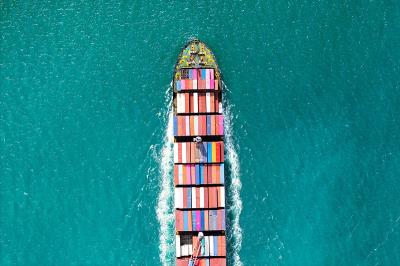工业中间品使用中国青岛拼箱海运派送到卡塔赫纳 (Cartagena)