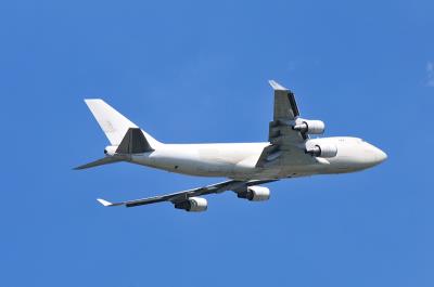 上海服装采用空运派送10天内送到西班牙塔拉戈纳