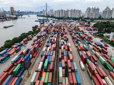 移动式变电站使用中国厦门整箱海运送抵西班牙阿尔赫西拉斯