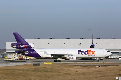 中国深圳钢铁使用飞机运输3天内送到西班牙马拉加