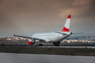 手膜使用中国深圳空运快递送达塞维利亚 (Sevilla)