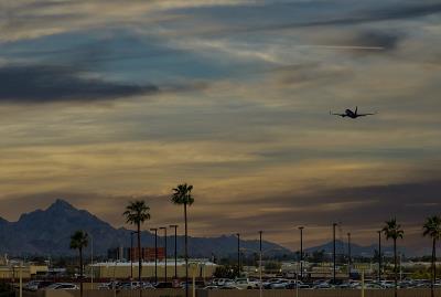 海口至西班牙塔拉戈纳的三九感冒灵采用国际多式联运7天速递到