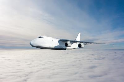 田宫四驱车经过深圳国际空运专线送到塞维利亚