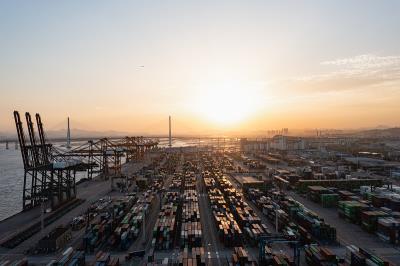 风力发电机组经上海海运运输到西班牙塔拉戈纳