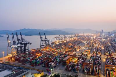 罐头利用舟山集装箱运输配送到西班牙塞维利亚 (Sevilla)