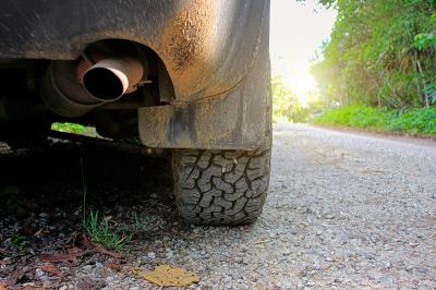 报警主机采用中国台中散货船运输快送到西班牙希洪