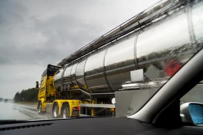 利口器义乌国际海空联运运送至西班牙巴塞罗那 (Barcelona)