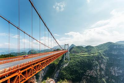 运动鞋采用中国舟山FCL海运快速送达马拉加 (Málaga)