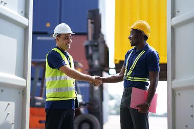 蓝牙耳机麦克风应用厦门LCL海运安全送达西班牙毕尔巴鄂 (Bilbao)