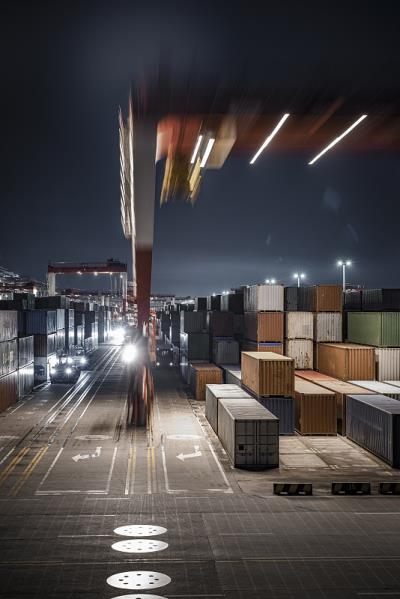 剃须泡沫借助中国连云港轮船运输派送至西班牙毕尔巴鄂 (Bilbao)