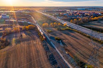 集成电路经中国大连飞机运输配送到毕尔巴鄂 (Bilbao)
