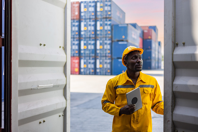 国际物流快件报关和一般贸易报关有哪些不同？