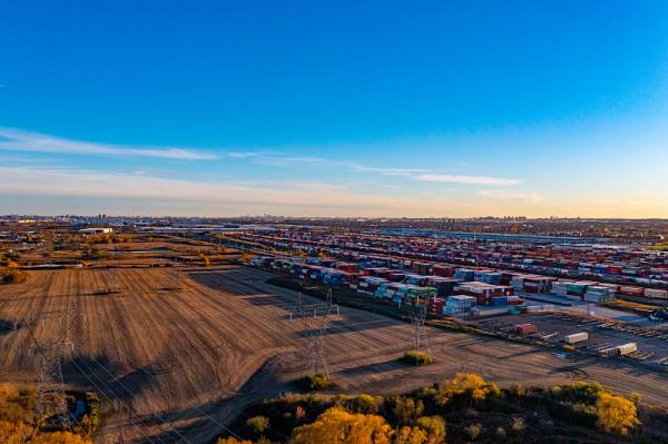 欧洲暴雪导致物流延误