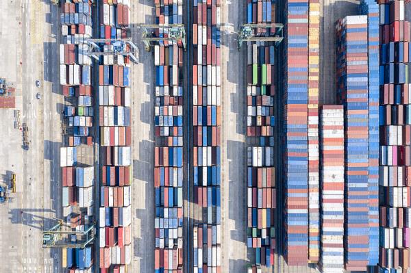 国际物流运输中的买单报关和单证报关是一回事吗？