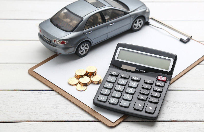 内蒙仲先生租用京籍车牌