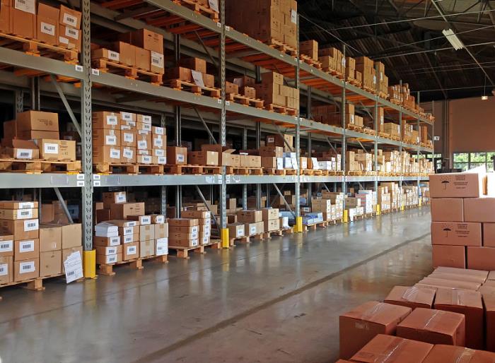 常见航空公司的国际空运货物附加费收费标准