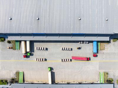 中国到欧洲海运专线的费用大概是多少？