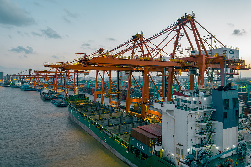 西班牙瓦伦西亚港口7月吞吐量增长6.9%（国际海运新闻资讯）