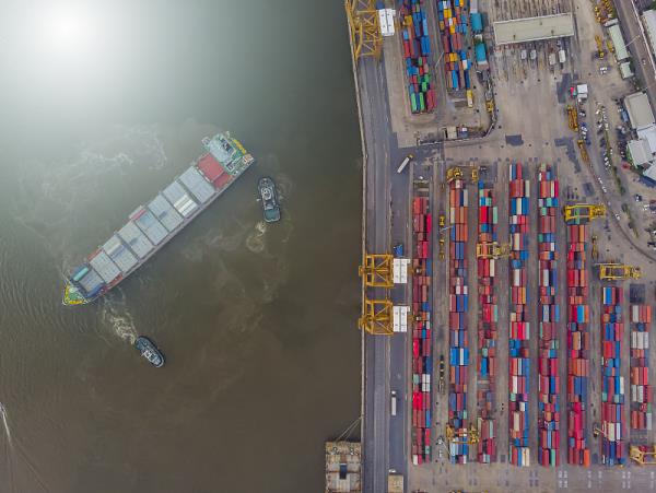 海运和空运哪个更便宜