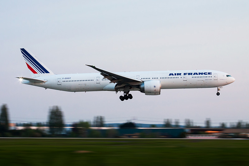 中国到西班牙空运要多久