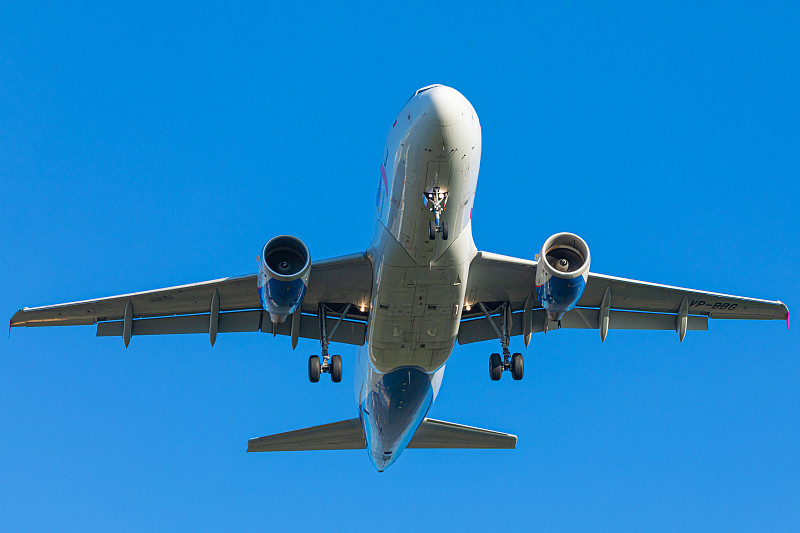 西班牙电池空运报价多少