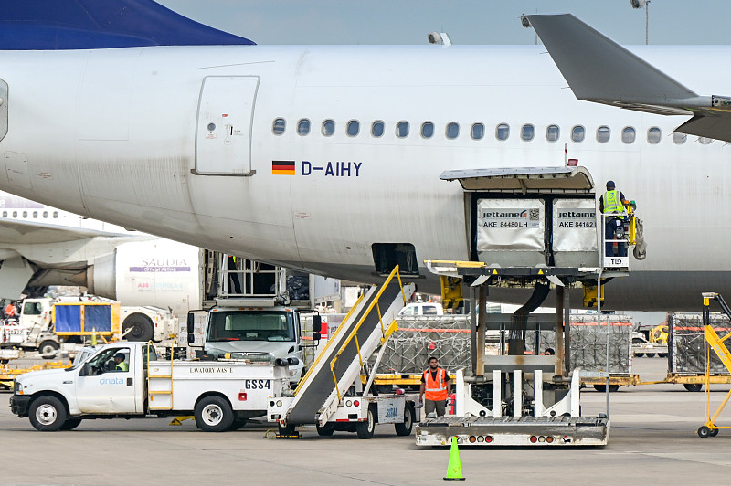 去西班牙空运费多少钱